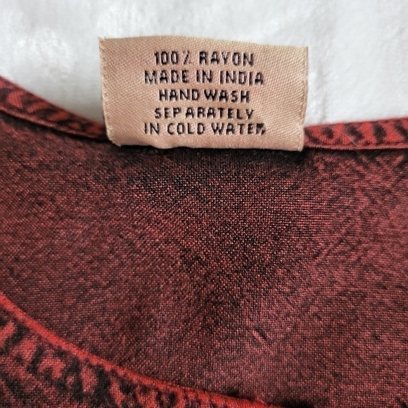 Devi Funky Red/Black Gothic Shirt. One Size Fits Most. Made in India - Picture 6 of 7